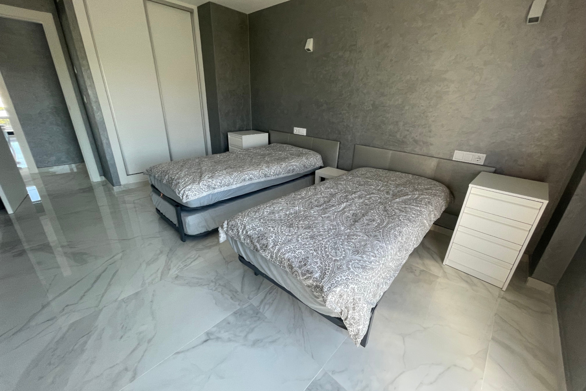 Reventa - Villa independiente - La Mata