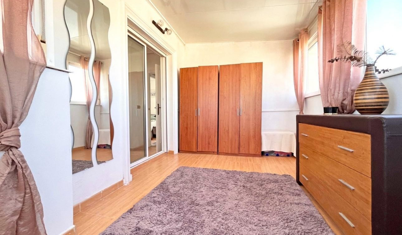 Reventa - Villa independiente - La Zenia