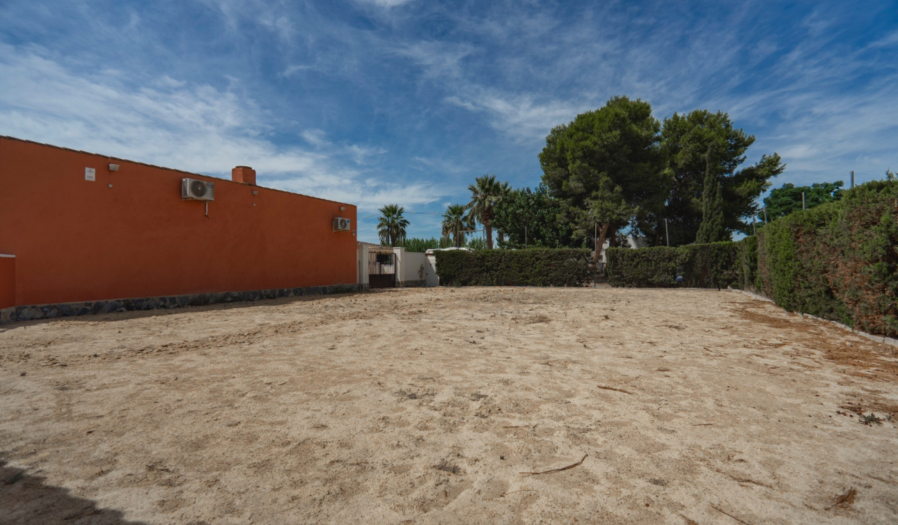 Reventa - Villa independiente - Las Heredades - Heredades