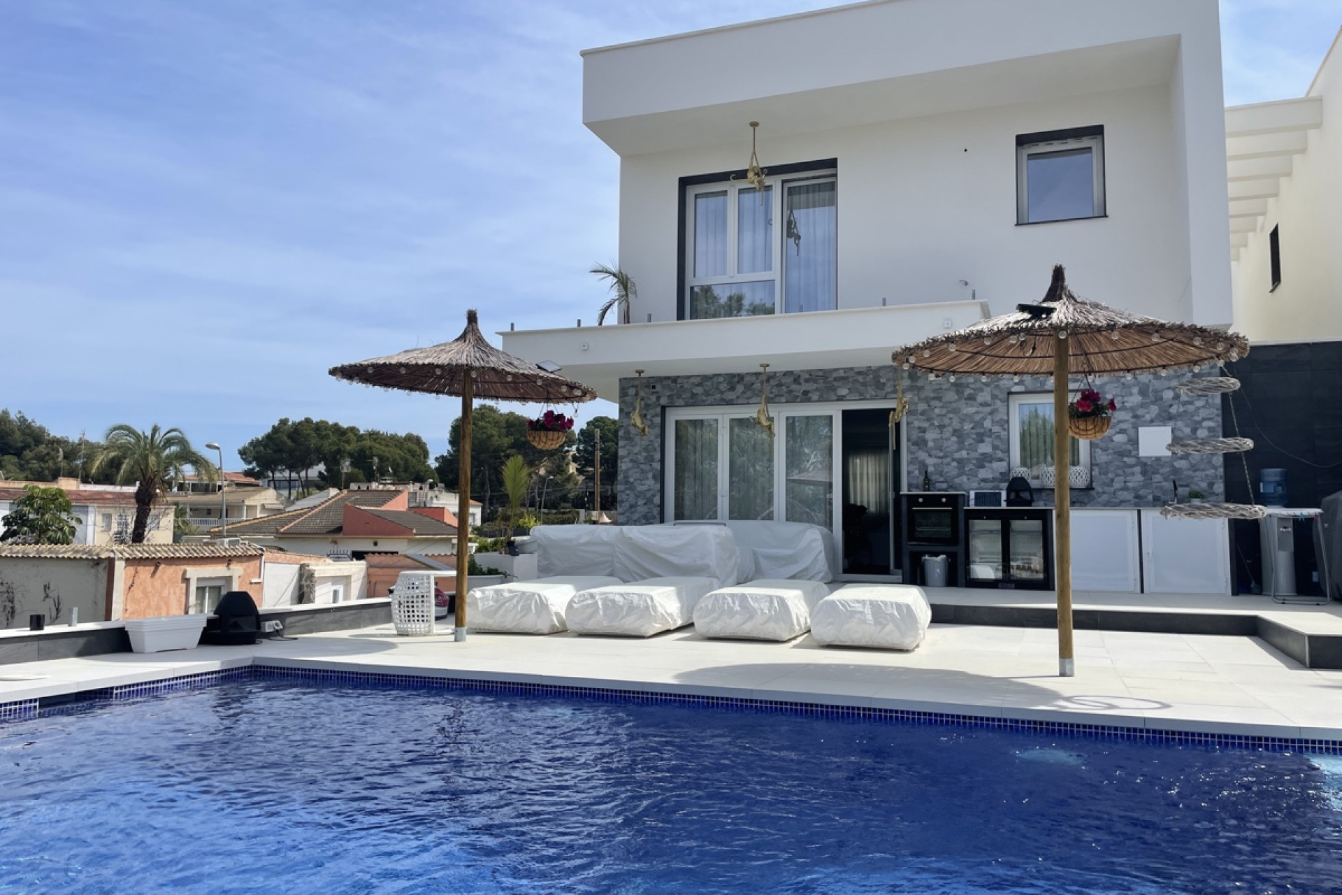 Reventa - Villa independiente - Los Balcones