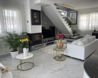 Reventa - Villa independiente - Los Balcones