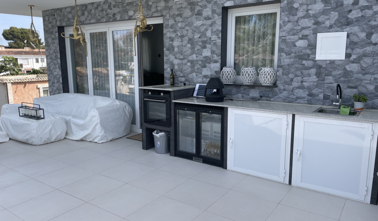 Reventa - Villa independiente - Los Balcones