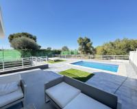 Reventa - Villa independiente - Los Balcones