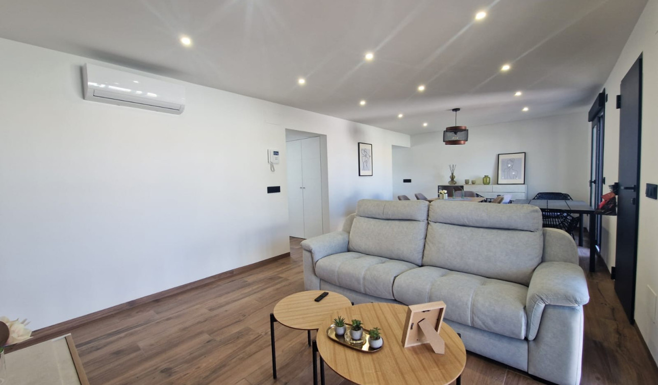 Reventa - Villa independiente - Los Balcones