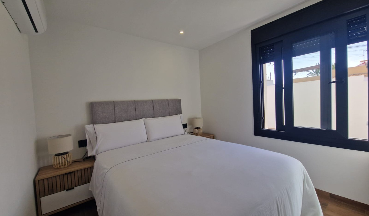 Reventa - Villa independiente - Los Balcones