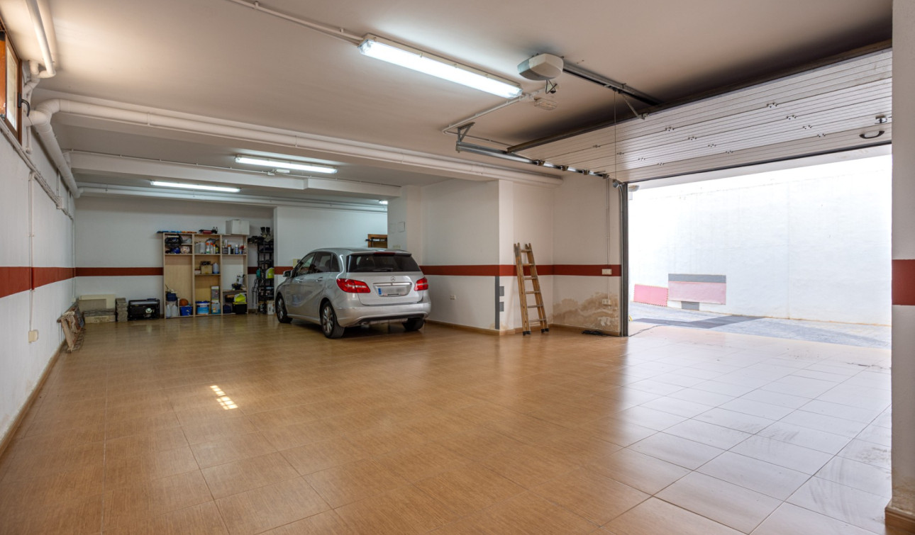 Reventa - Villa independiente - Los Montesinos - La Herrada