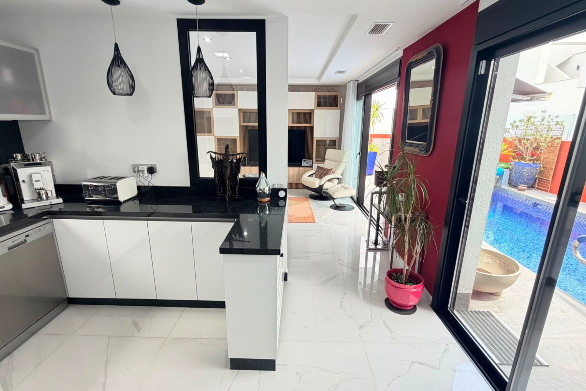 Reventa - Villa independiente - Los Montesinos - La Herrada