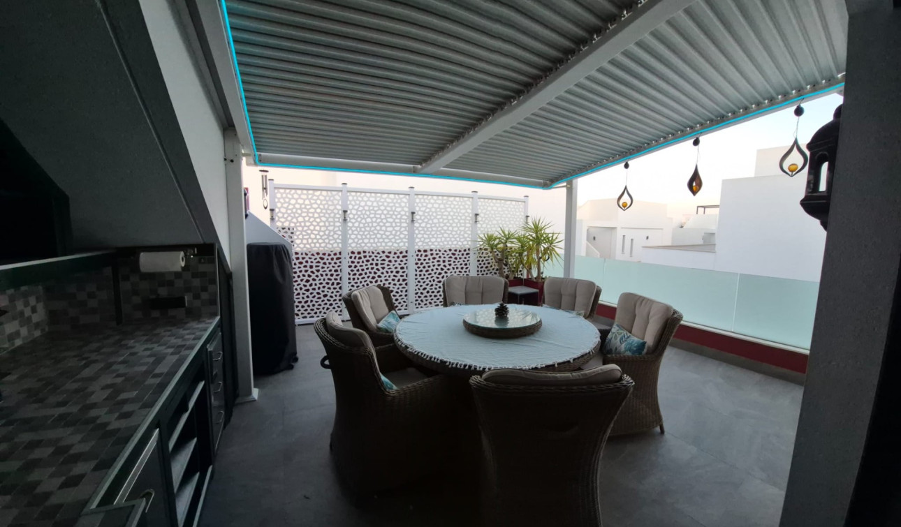Reventa - Villa independiente - Los Montesinos - La Herrada