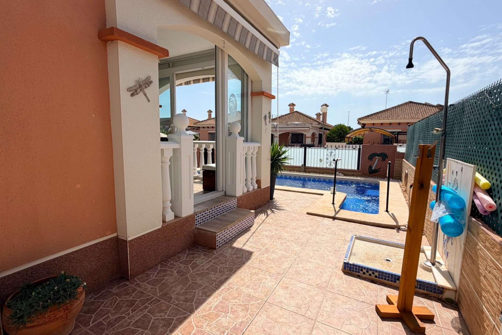 Reventa - Villa independiente - Los Montesinos - La Herrada