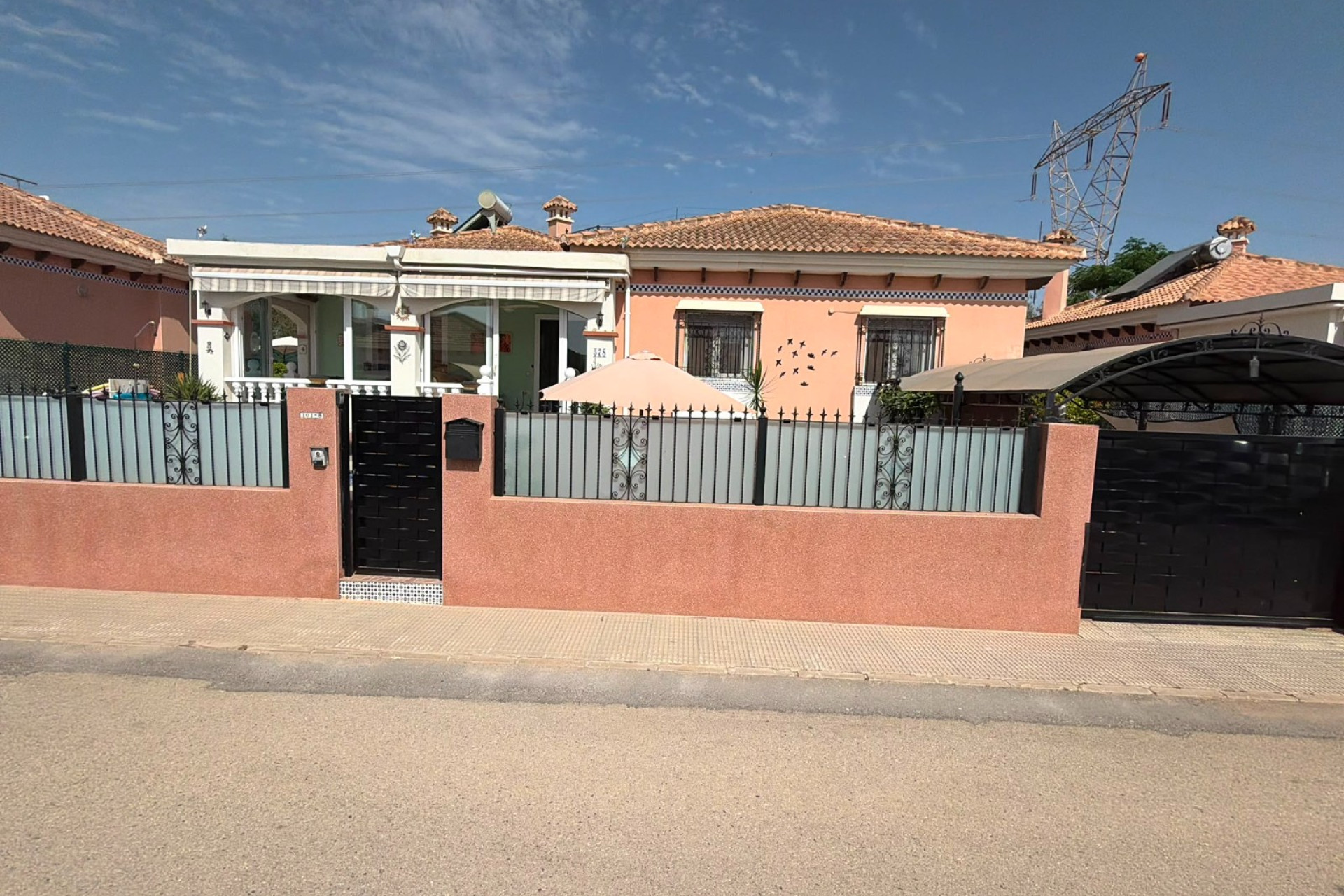 Reventa - Villa independiente - Los Montesinos - La Herrada