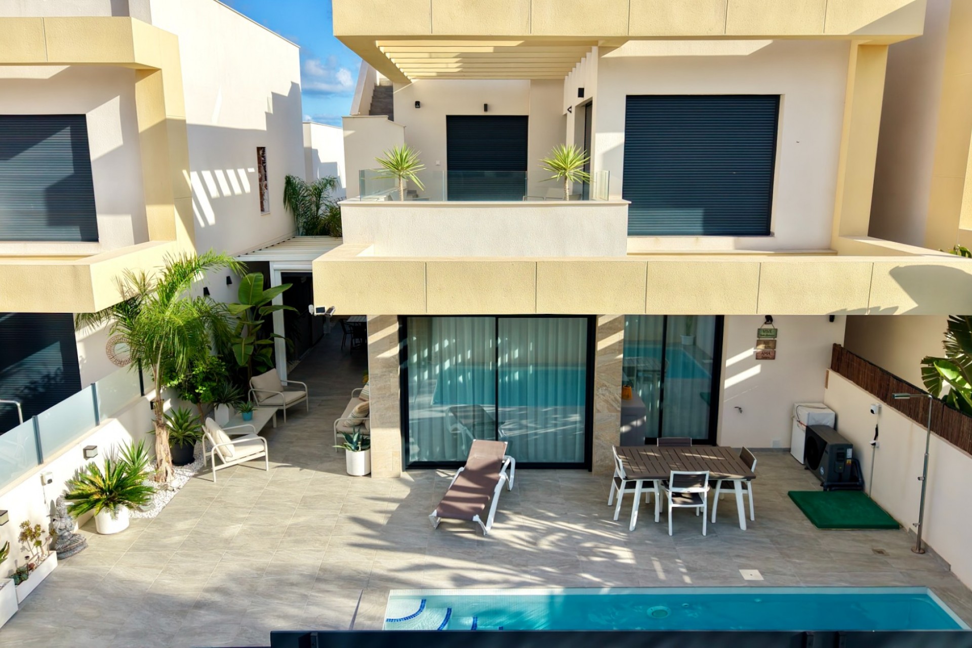Reventa - Villa independiente - Los Montesinos - La Herrada