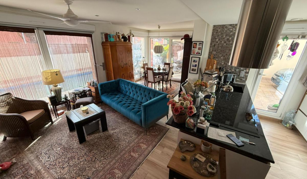 Reventa - Villa independiente - Los Montesinos