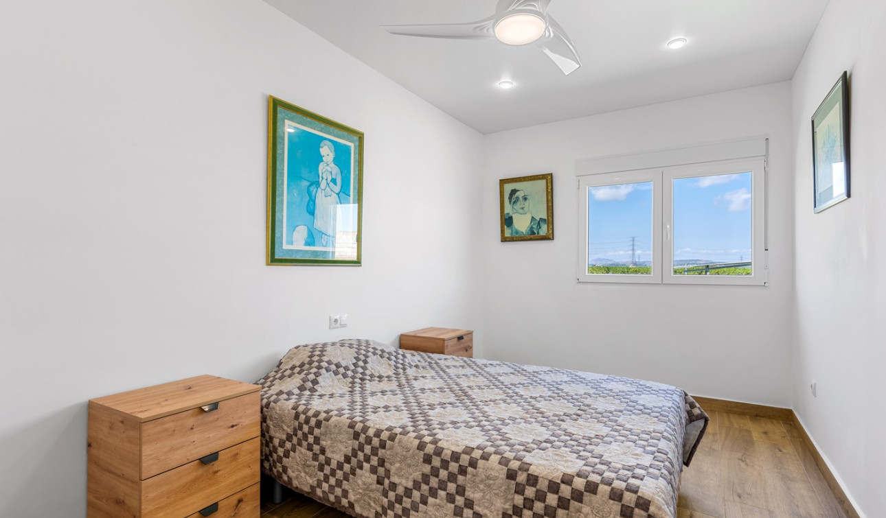 Reventa - Villa independiente - Los Montesinos