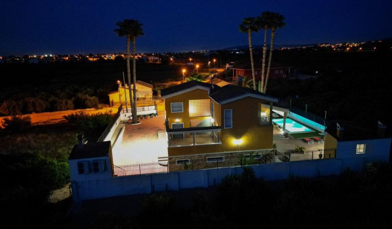 Reventa - Villa independiente - Orihuela - CAMPO
