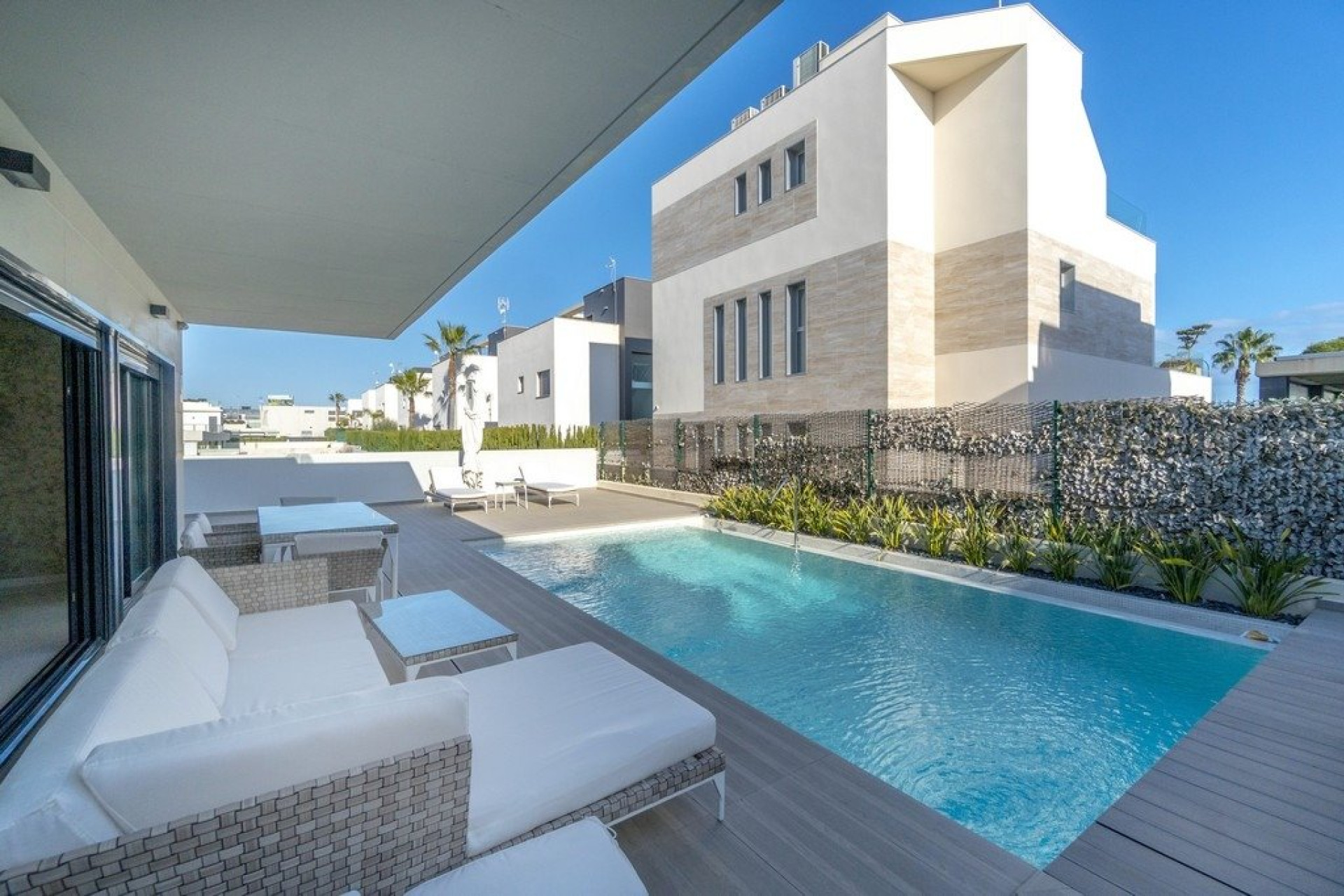 Reventa - Villa independiente - Orihuela Costa - Agua Marina