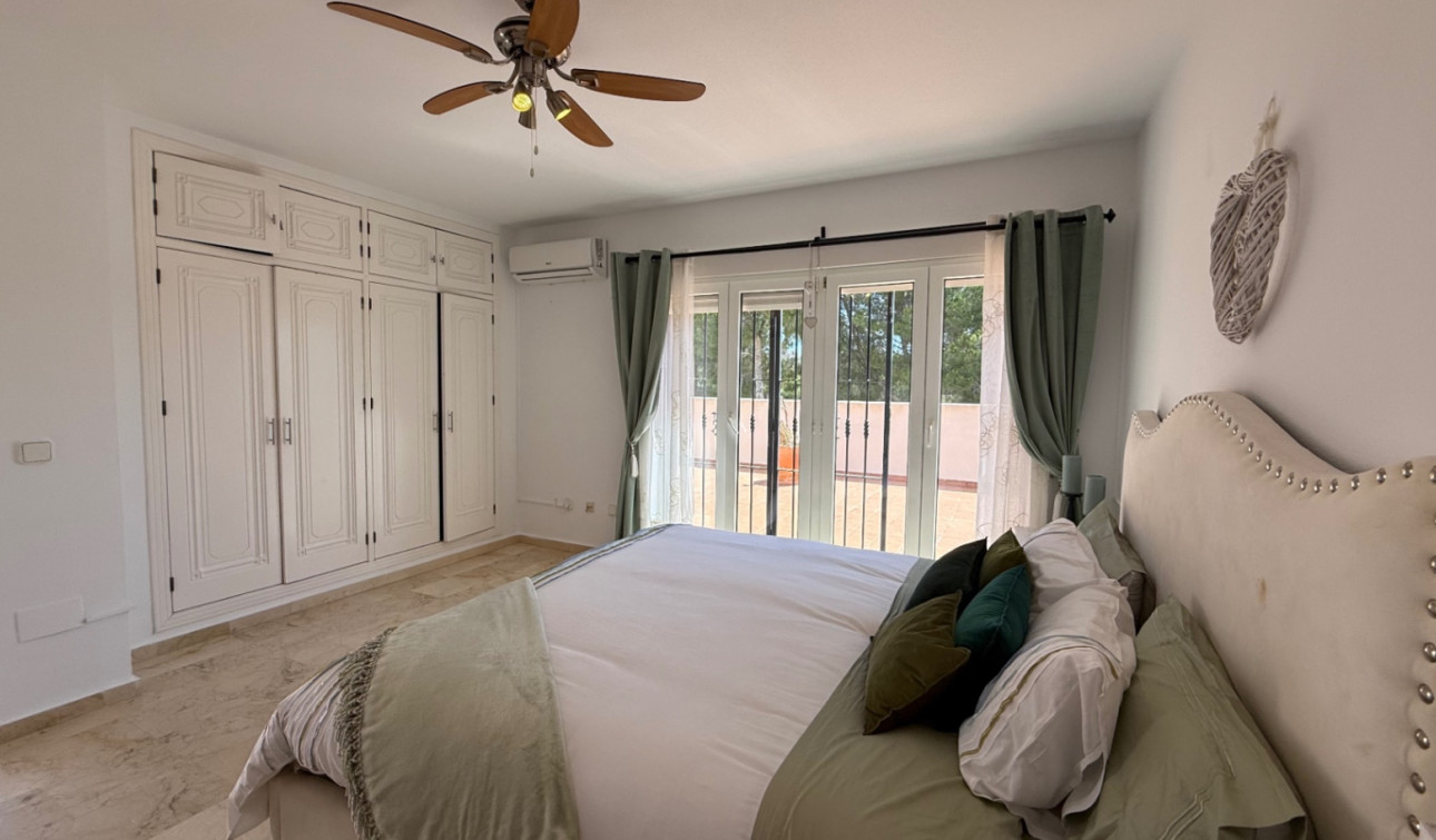 Reventa - Villa independiente - Orihuela - Costa Blanca