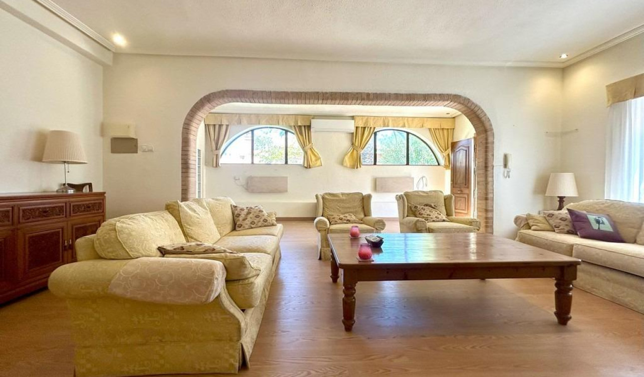 Reventa - Villa independiente - Orihuela Costa - Cabo Roig