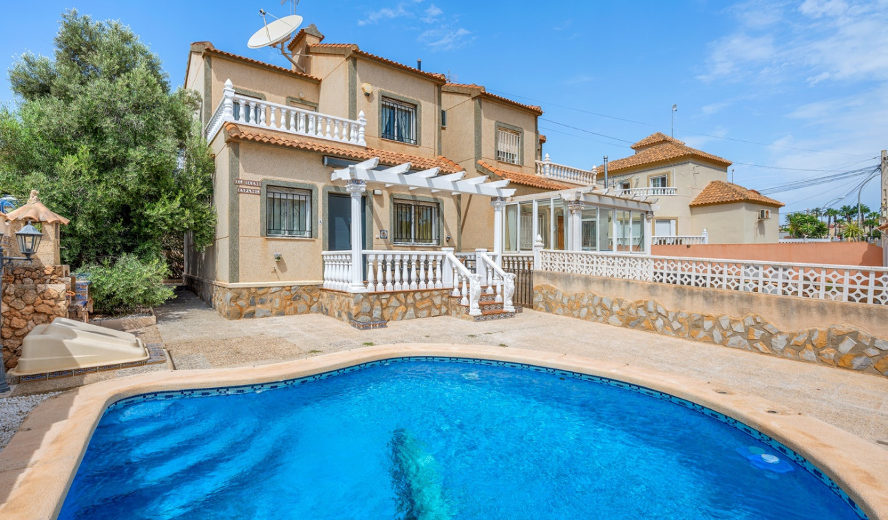 Reventa - Villa independiente - Orihuela Costa - El Galan