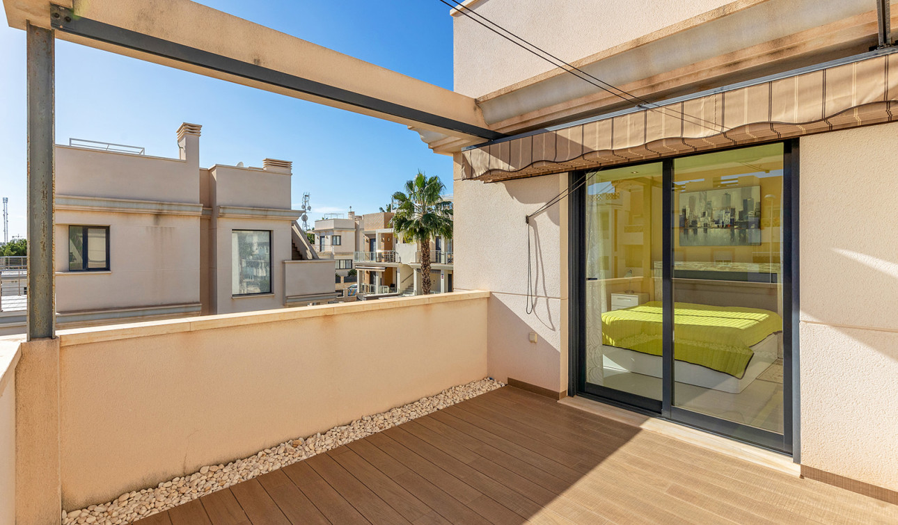 Reventa - Villa independiente - Orihuela Costa - La Zenia