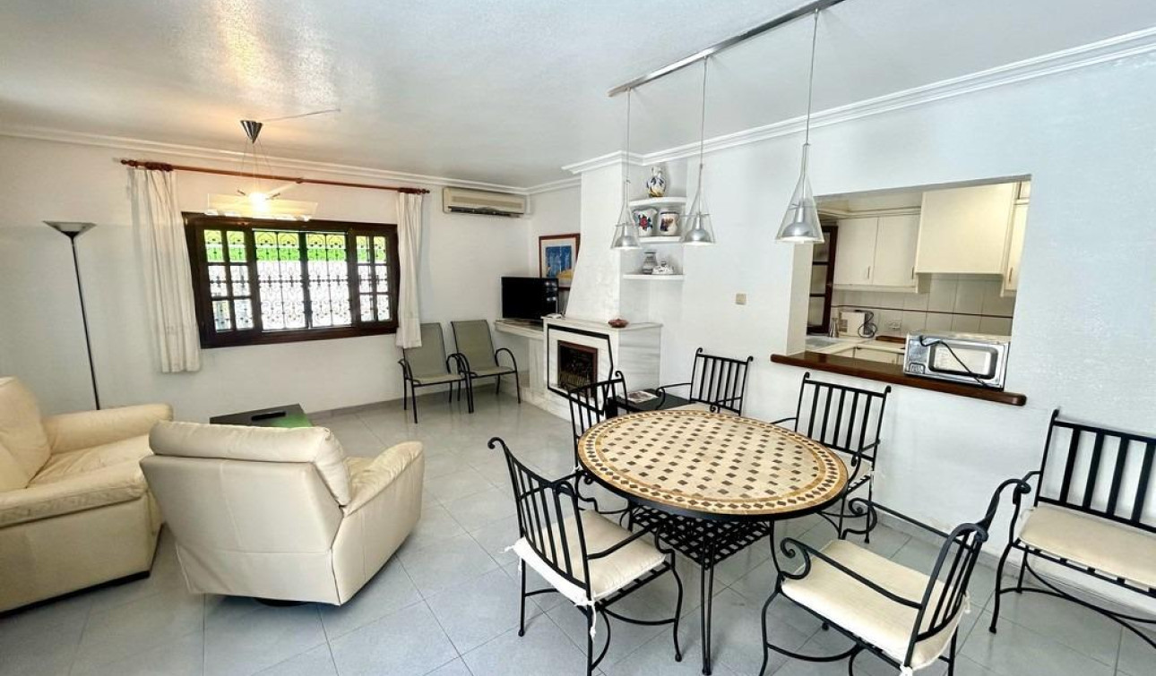 Reventa - Villa independiente - Orihuela Costa - La Zenia