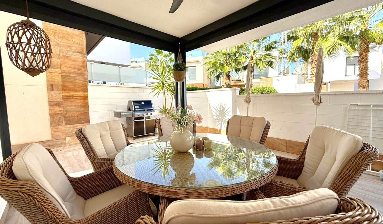 Reventa - Villa independiente - Orihuela Costa - Lomas de Cabo Roig