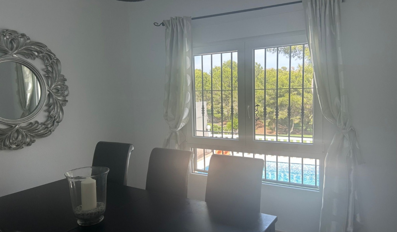 Reventa - Villa independiente - Orihuela Costa - Lomas De Campoamor-las Ramblas