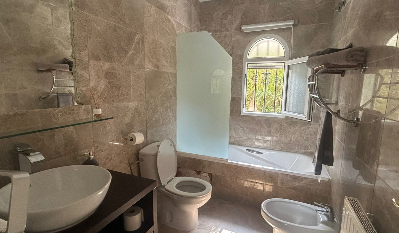 Reventa - Villa independiente - Orihuela Costa - Lomas De Campoamor-las Ramblas