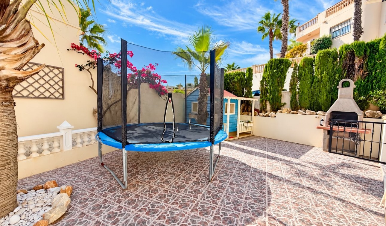 Reventa - Villa independiente - Orihuela Costa - Lomas De Campoamor-las Ramblas