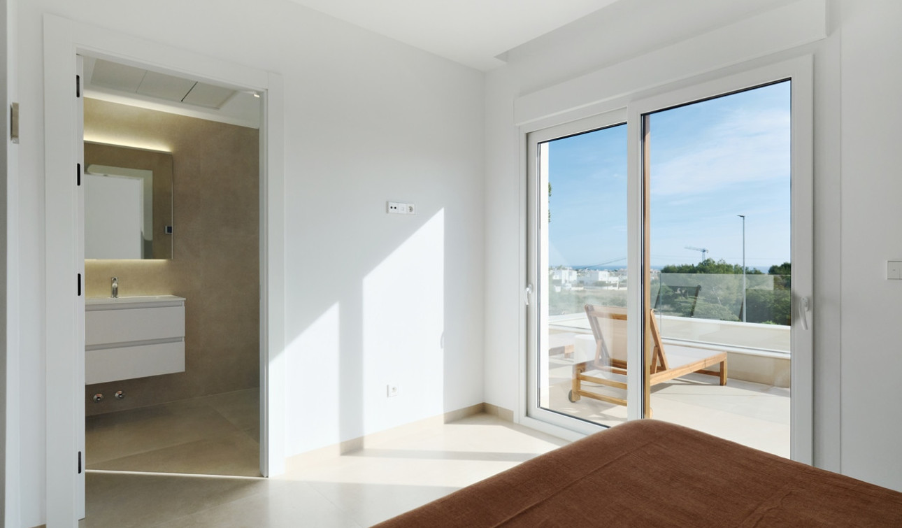 Reventa - Villa independiente - Orihuela Costa - Lomas de Don Juan