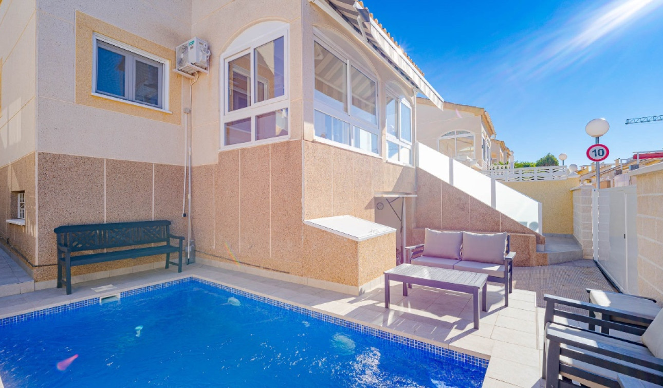Reventa - Villa independiente - Orihuela Costa - Los Altos