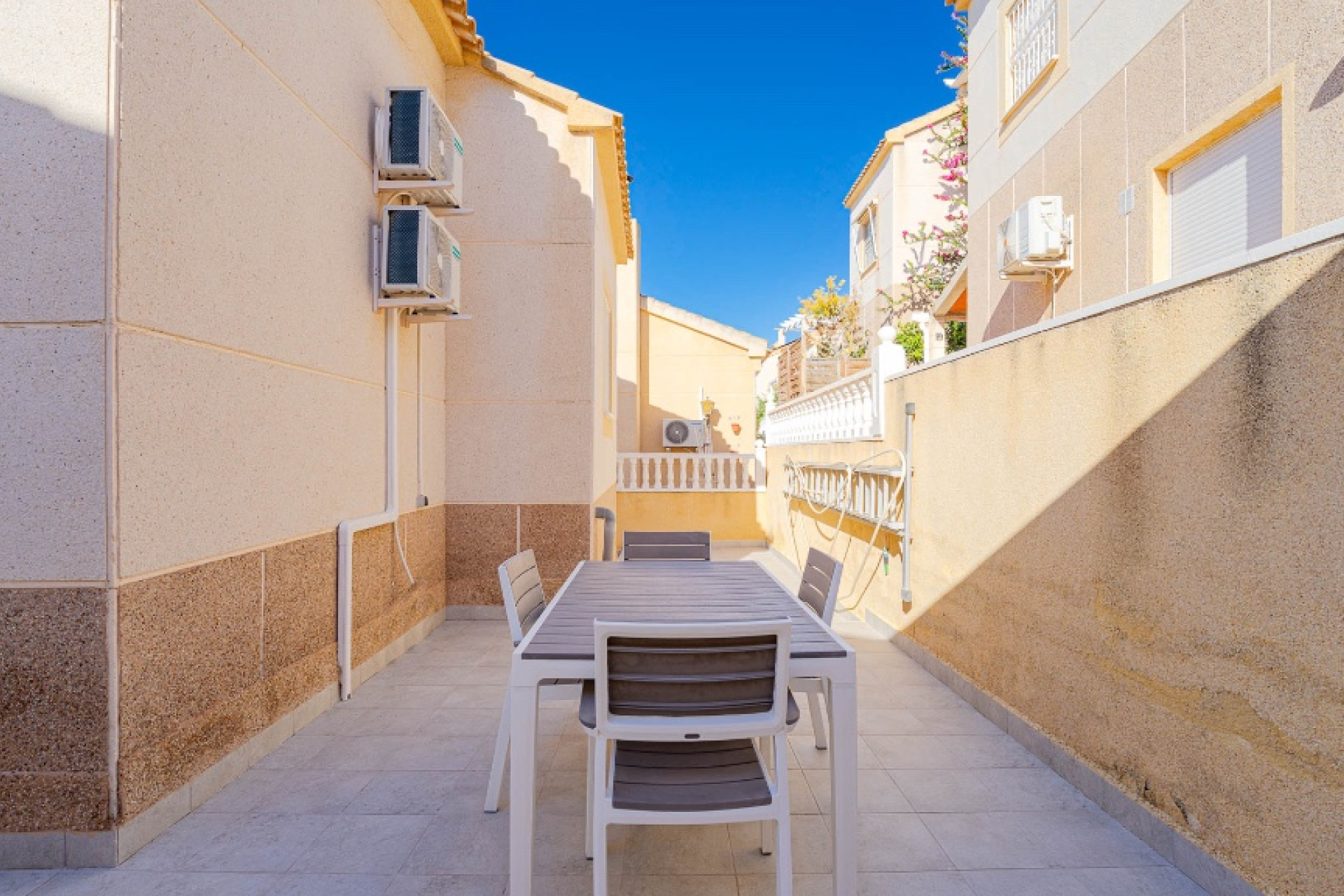 Reventa - Villa independiente - Orihuela Costa - Los Altos