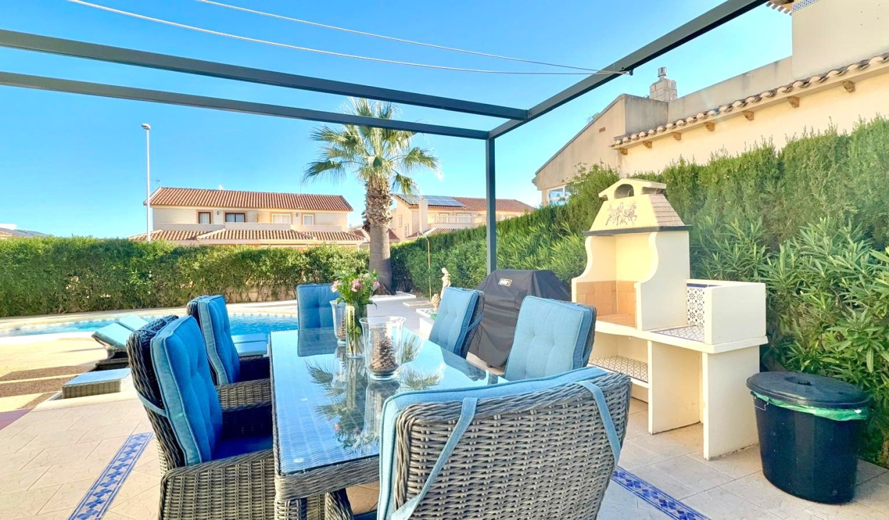 Reventa - Villa independiente - Orihuela Costa - Los Dolses