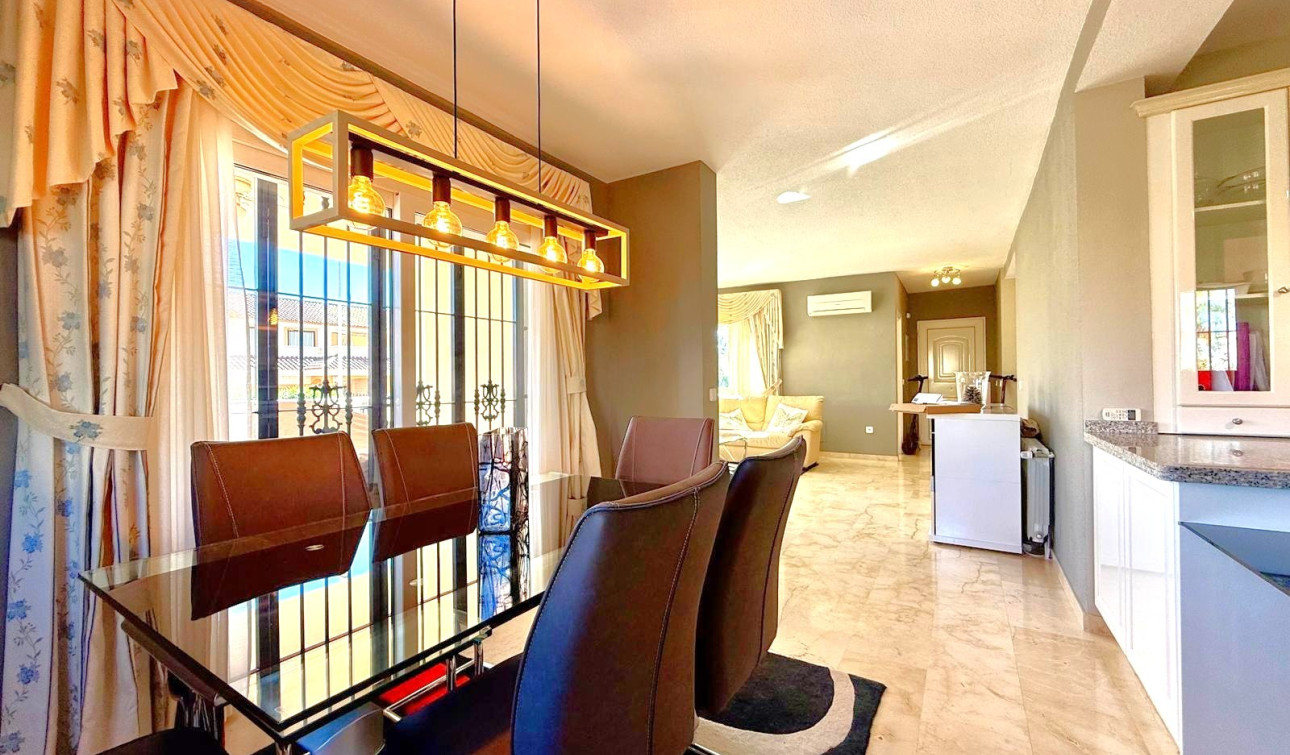 Reventa - Villa independiente - Orihuela Costa - Los Dolses