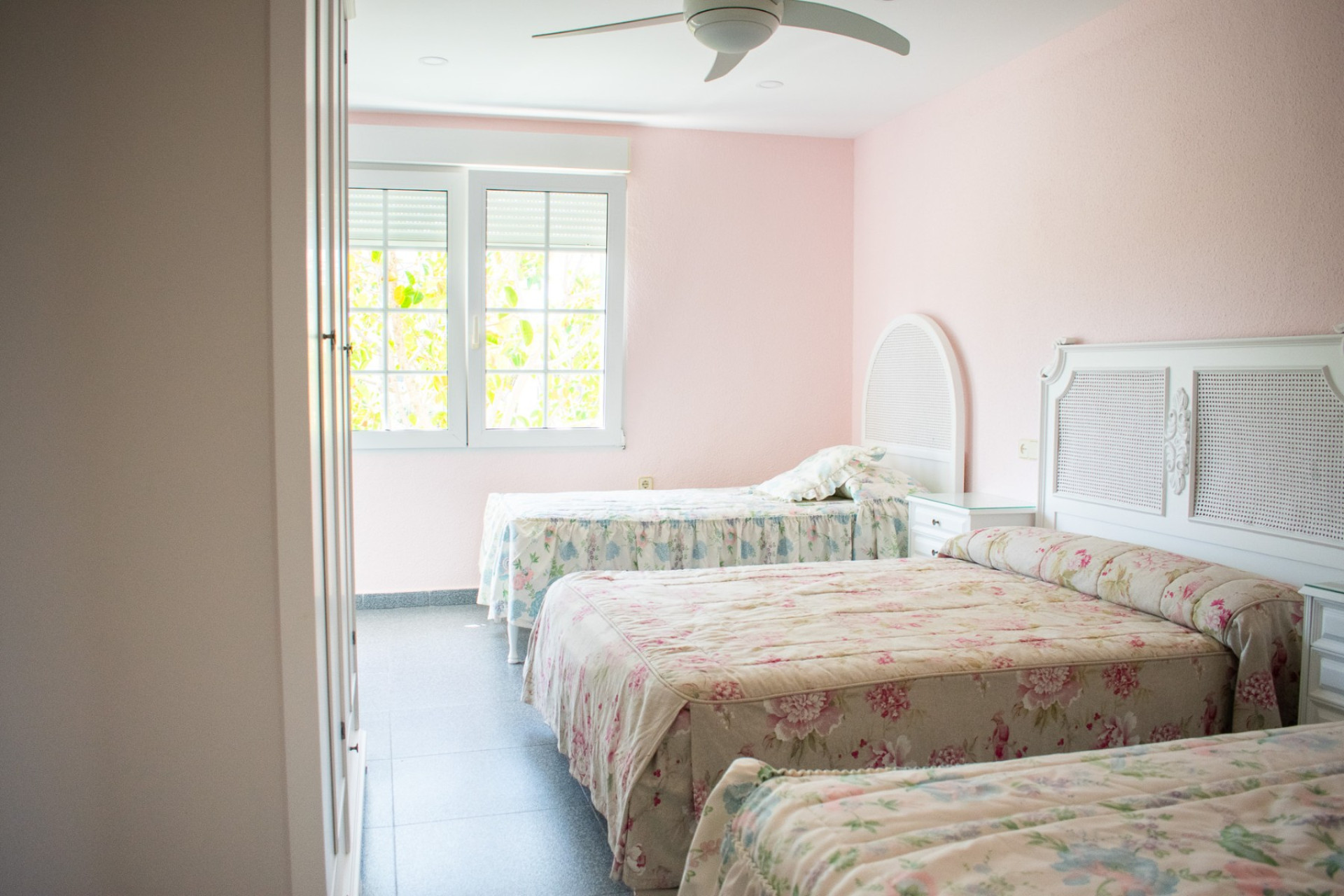 Reventa - Villa independiente - Orihuela Costa - MUY CERCA DE LA PLAYA