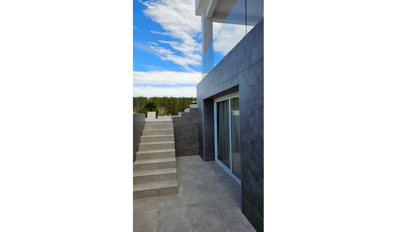 Reventa - Villa independiente - Orihuela Costa - Orihuela