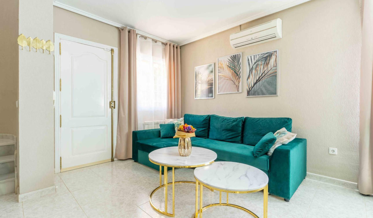 Reventa - Villa independiente - Orihuela Costa - Punta Prima