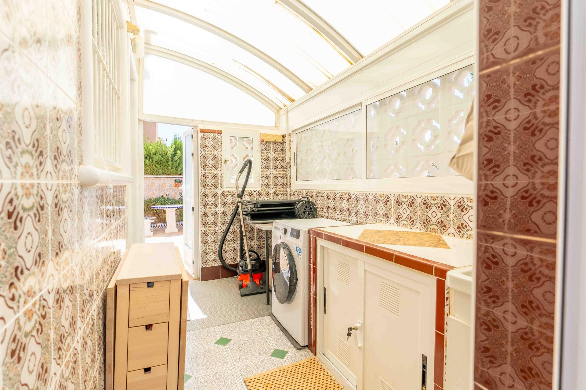 Reventa - Villa independiente - Orihuela Costa - Punta Prima