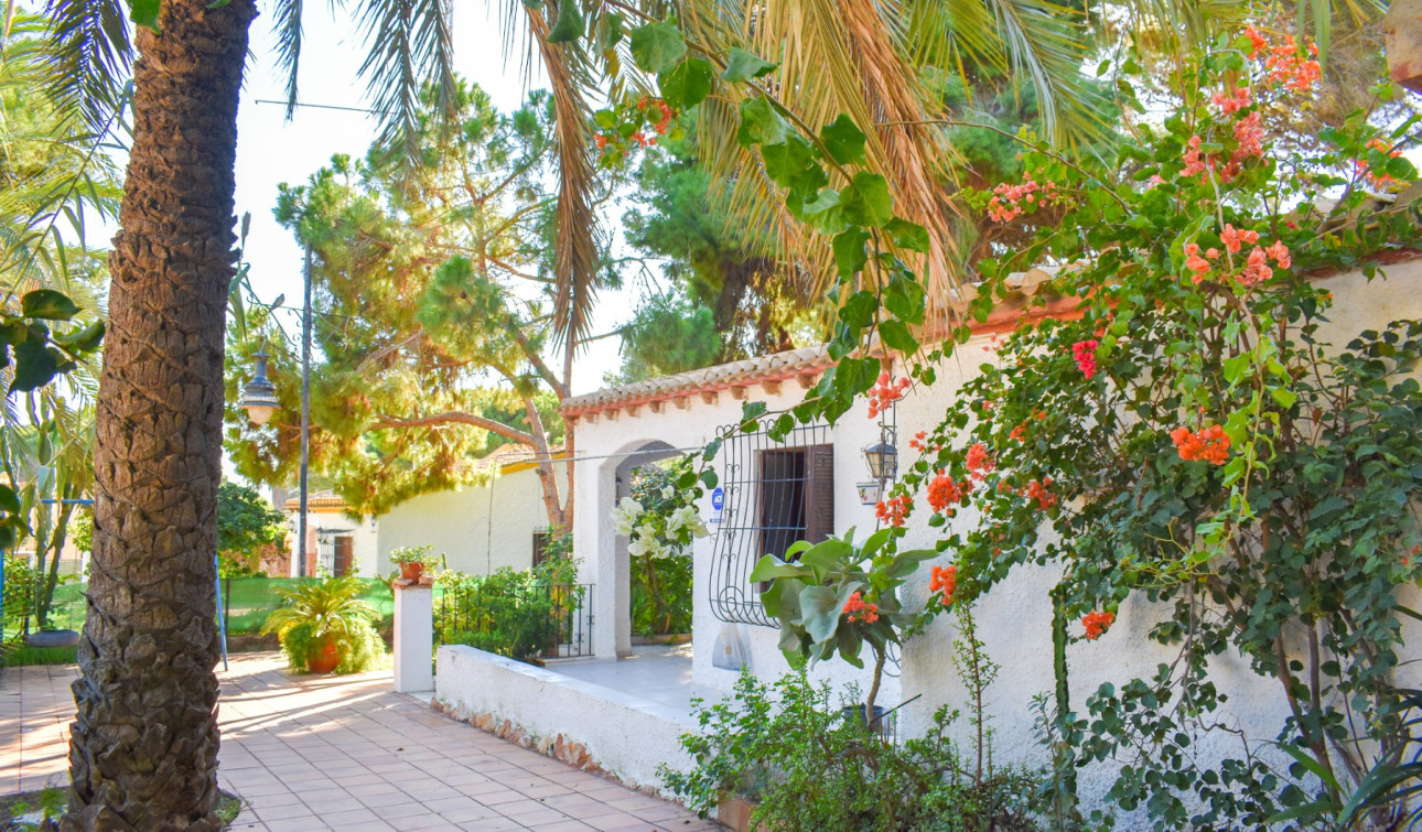 Reventa - Villa independiente - Orihuela Costa - Punta Prima