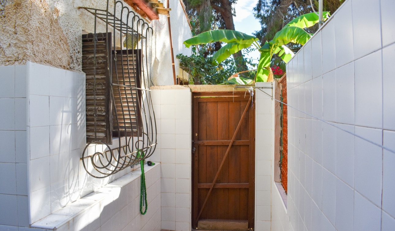 Reventa - Villa independiente - Orihuela Costa - Punta Prima