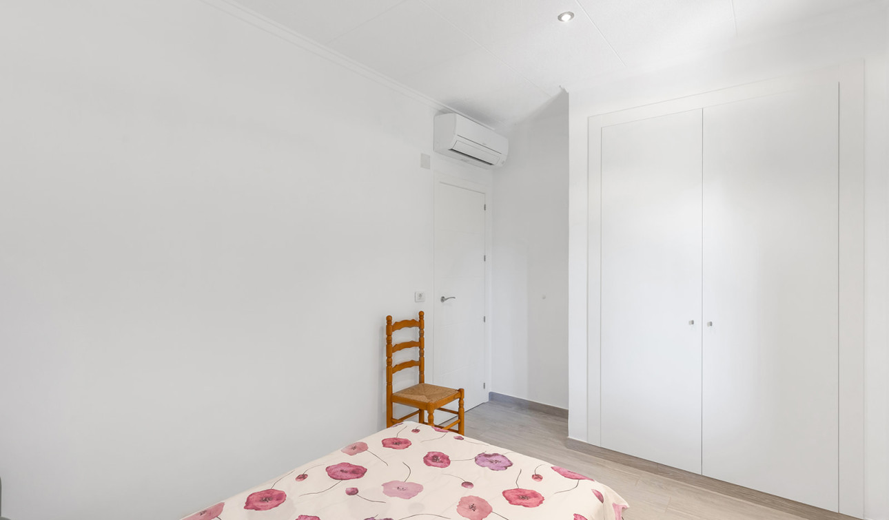 Reventa - Villa independiente - Orihuela Costa - Punta Prima