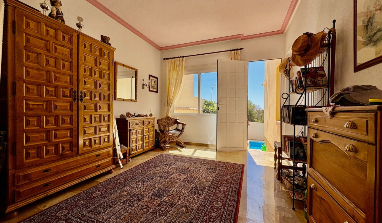 Reventa - Villa independiente - Orihuela Costa - Villamartín