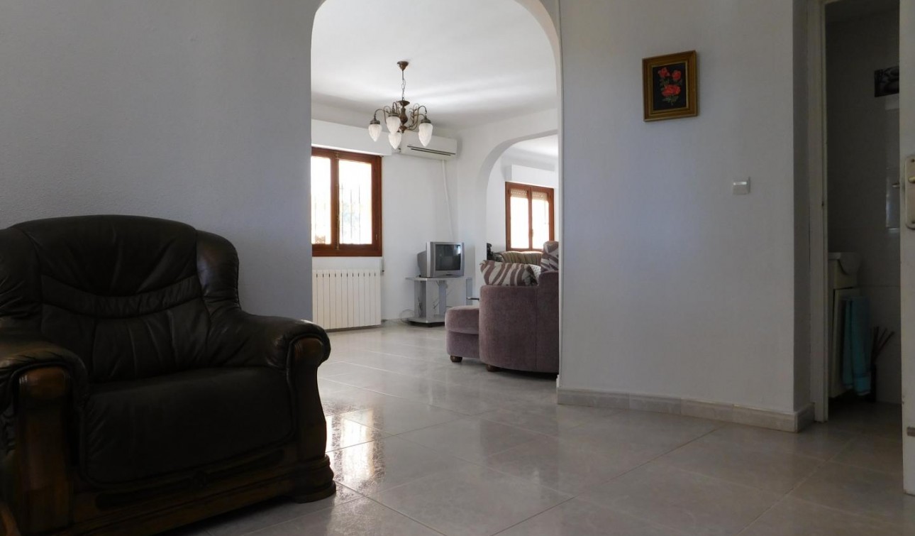 Reventa - Villa independiente - Orihuela Costa - Villamartín