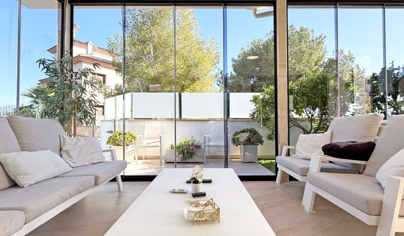 Reventa - Villa independiente - Orihuela Costa - Villamartín