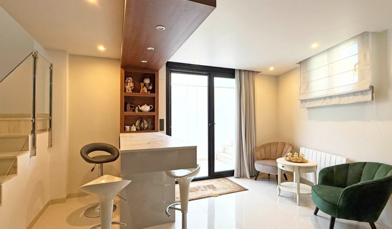 Reventa - Villa independiente - Orihuela Costa - Villamartín