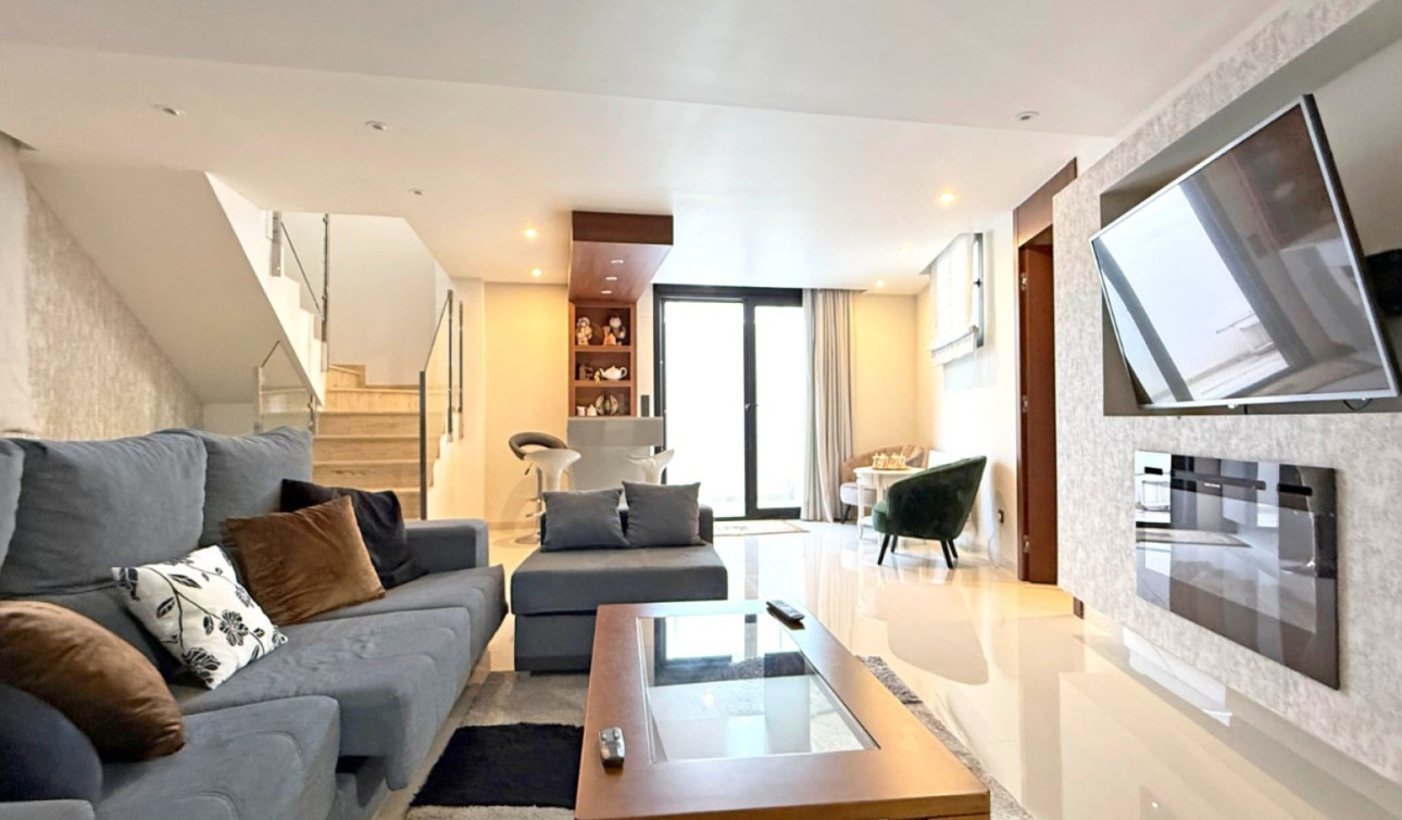 Reventa - Villa independiente - Orihuela Costa - Villamartín