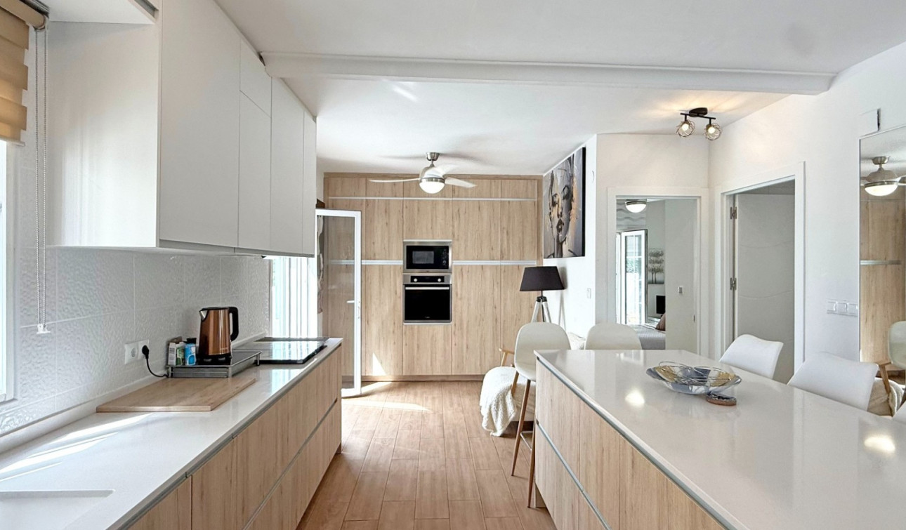 Reventa - Villa independiente - Orihuela Costa - Villamartín