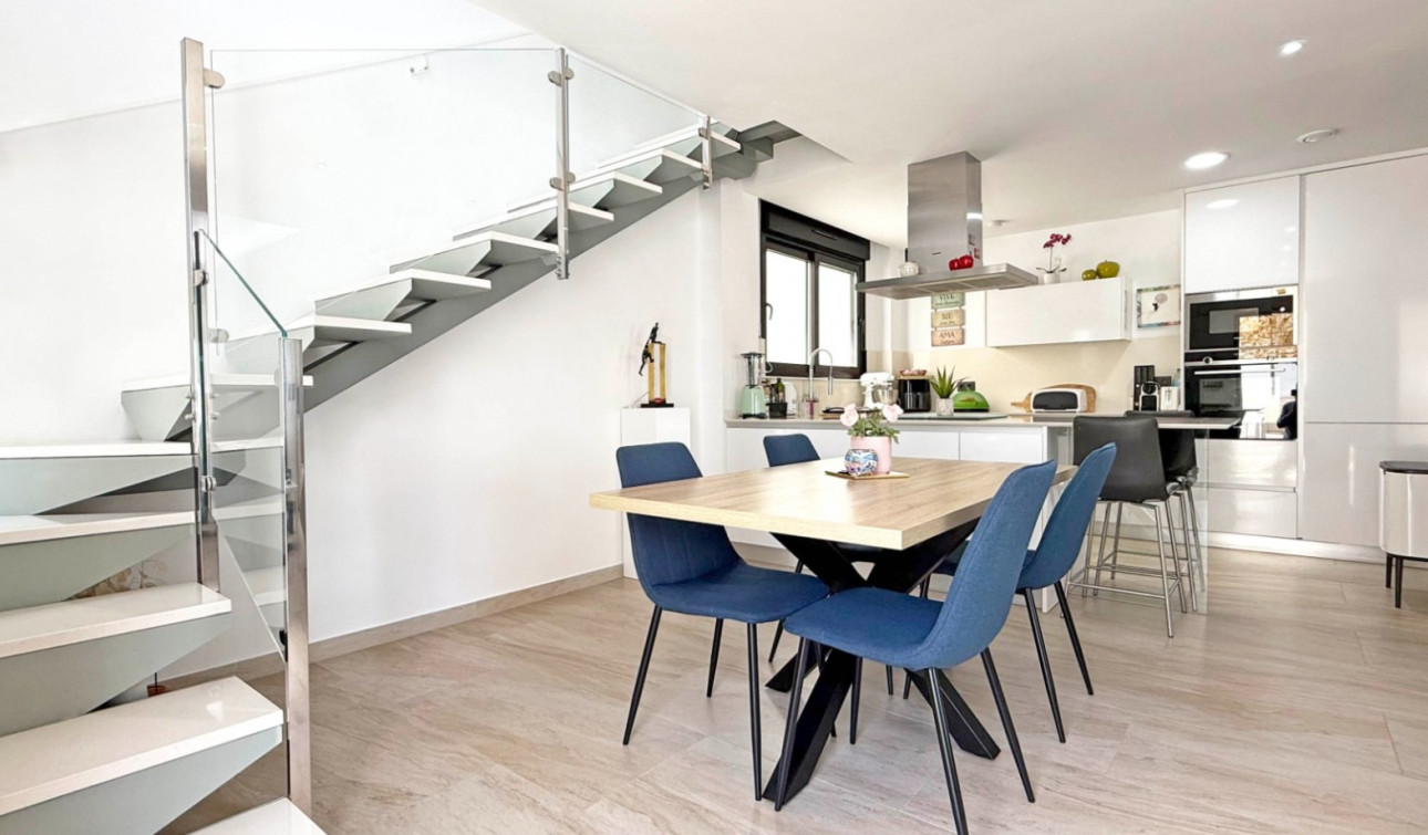 Reventa - Villa independiente - Orihuela Costa - Villamartín