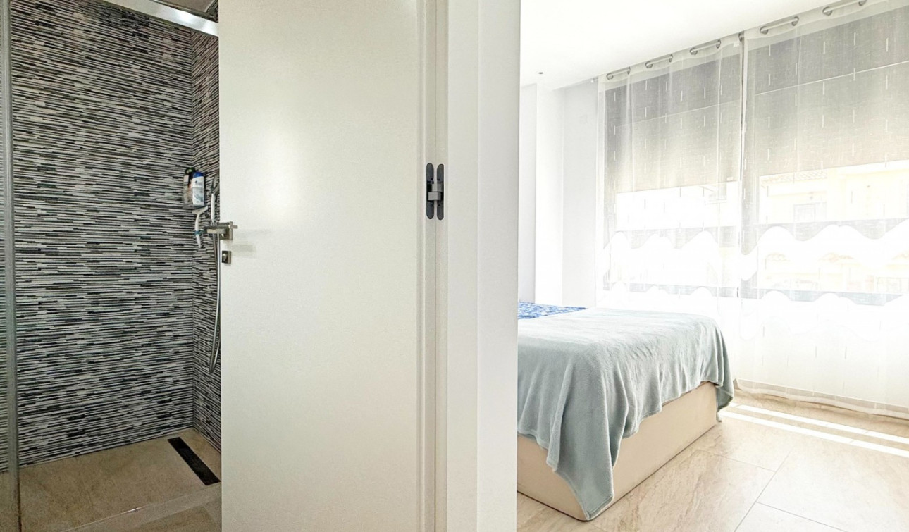 Reventa - Villa independiente - Orihuela Costa - Villamartín