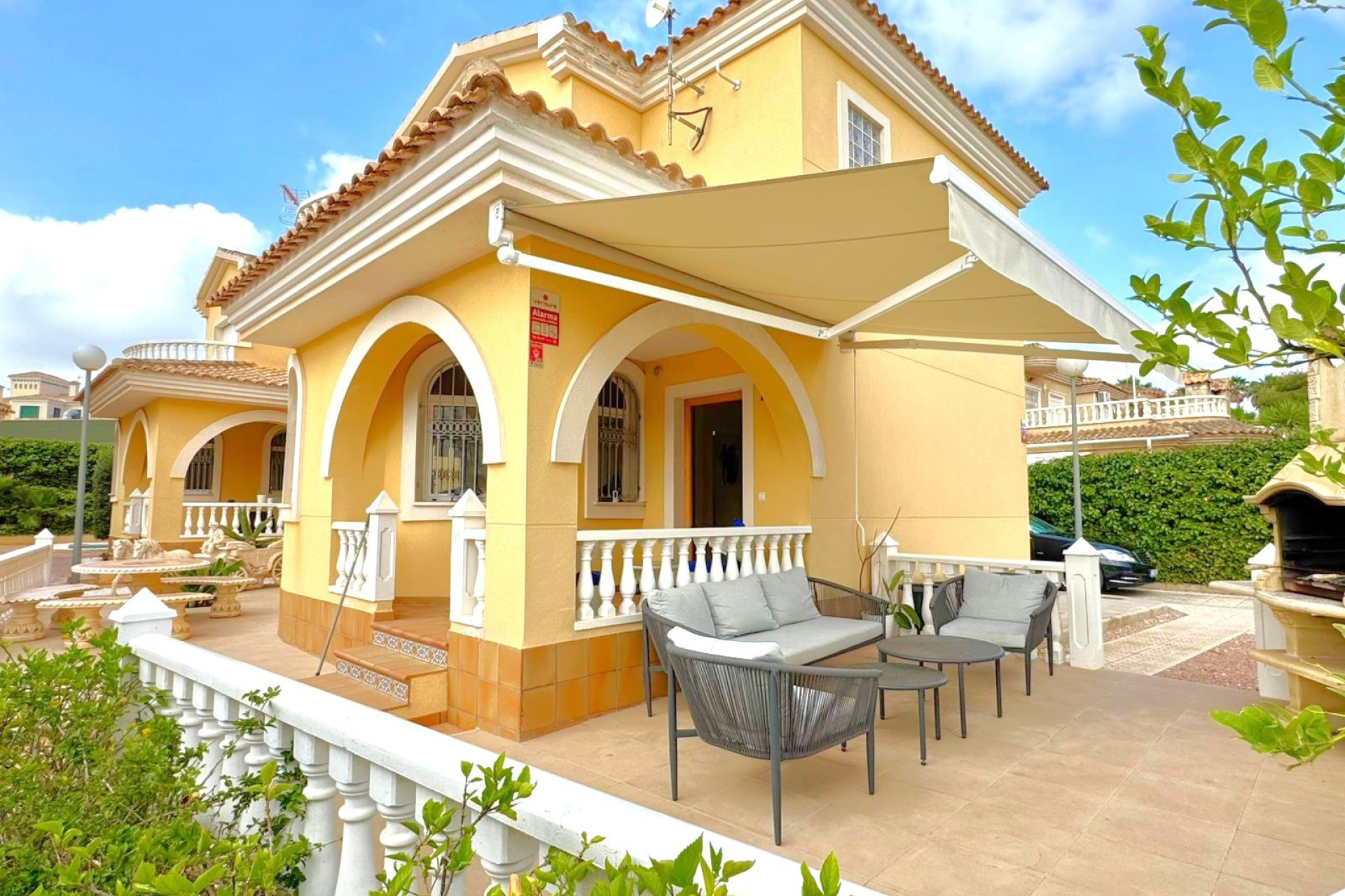 Reventa - Villa independiente - Orihuela Costa - Villamartín