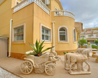 Reventa - Villa independiente - Orihuela Costa - Villamartín